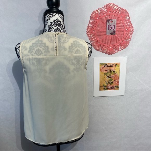 Forever 21 Sleeveless Lacey Blouse - Picture 4 of 8